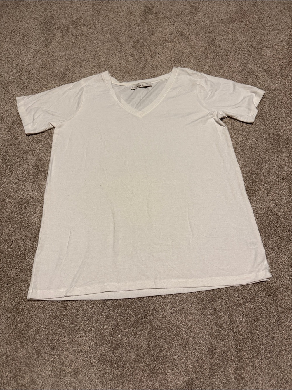 Zenana Women’s Classic White V-Neck Shirt
